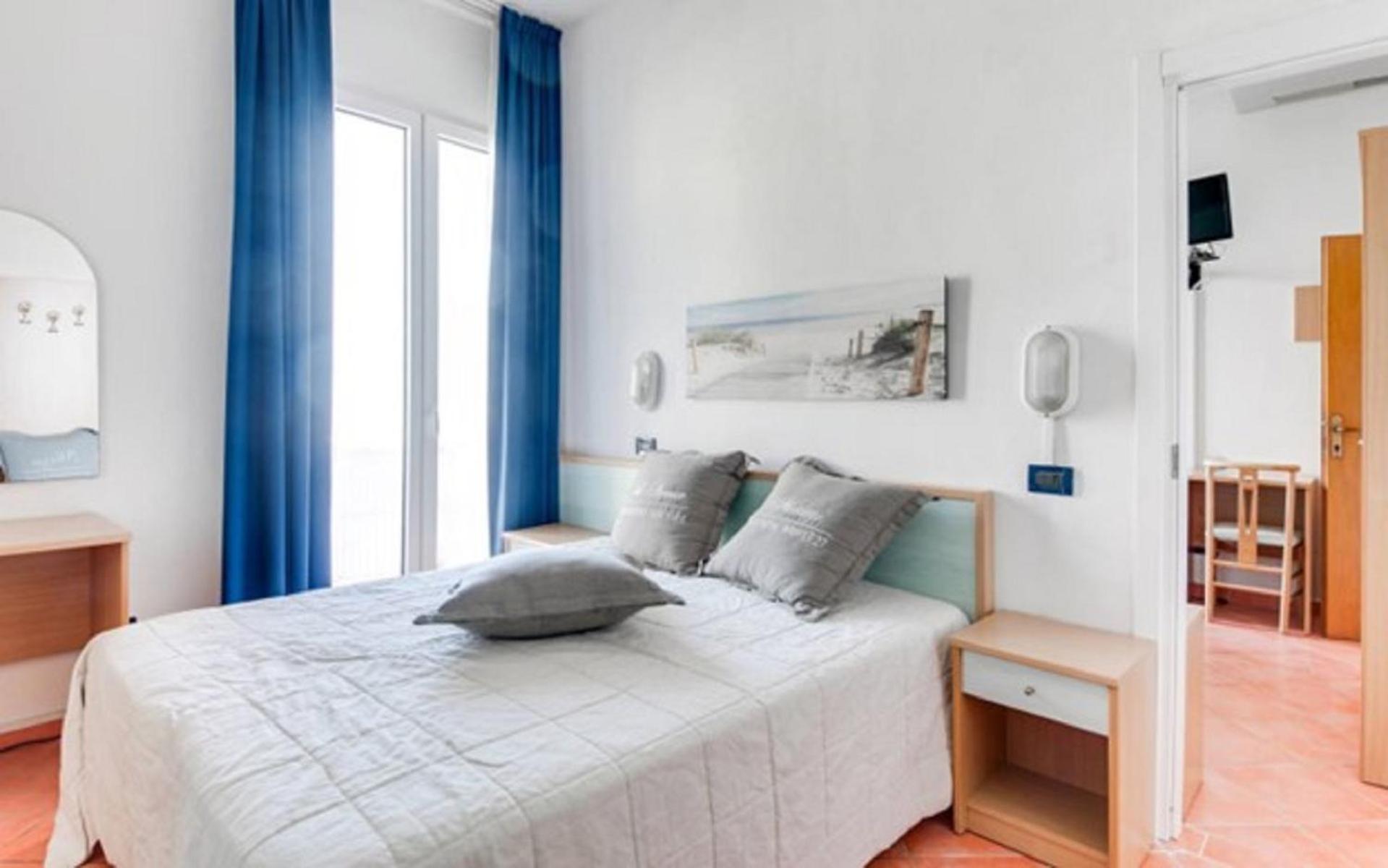 מילאנו מריטימה Hotel Delfino מראה חיצוני תמונה