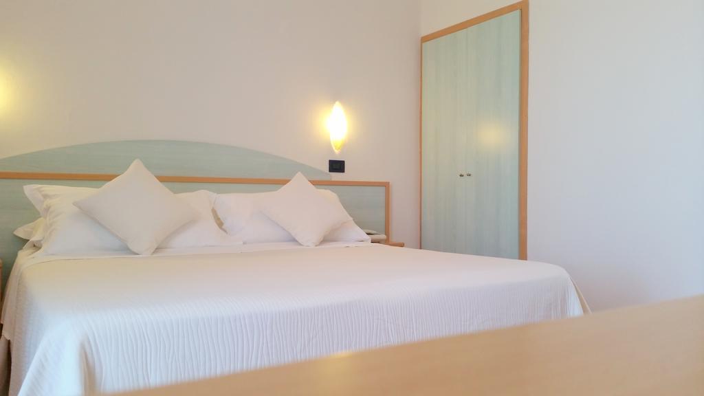 מילאנו מריטימה Hotel Delfino מראה חיצוני תמונה