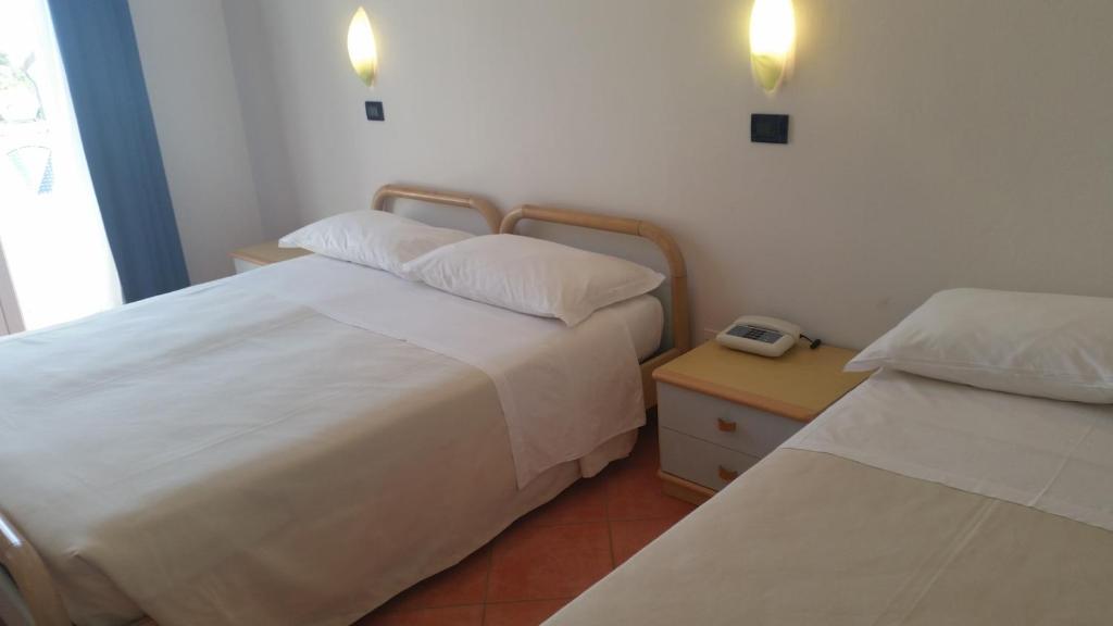 מילאנו מריטימה Hotel Delfino מראה חיצוני תמונה