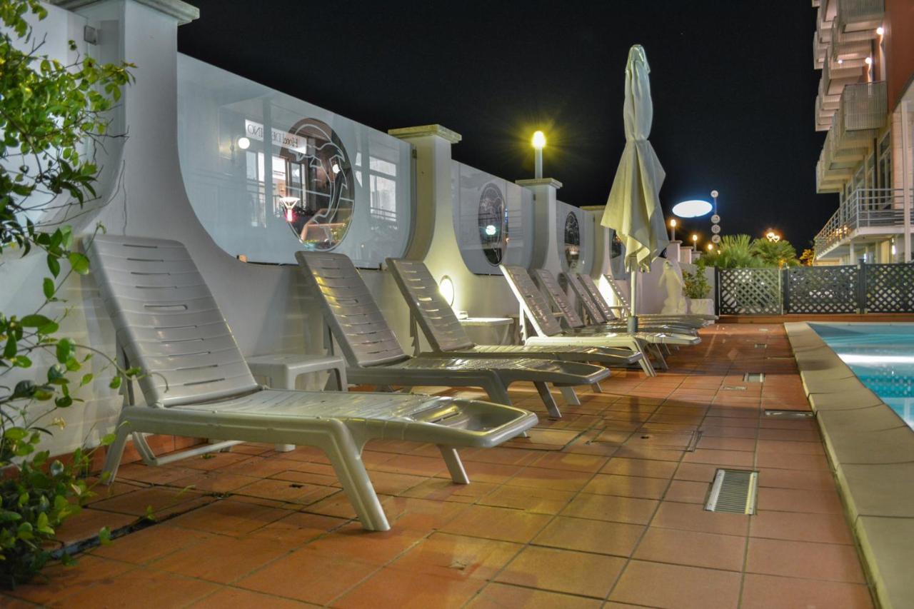 מילאנו מריטימה Hotel Delfino מראה חיצוני תמונה